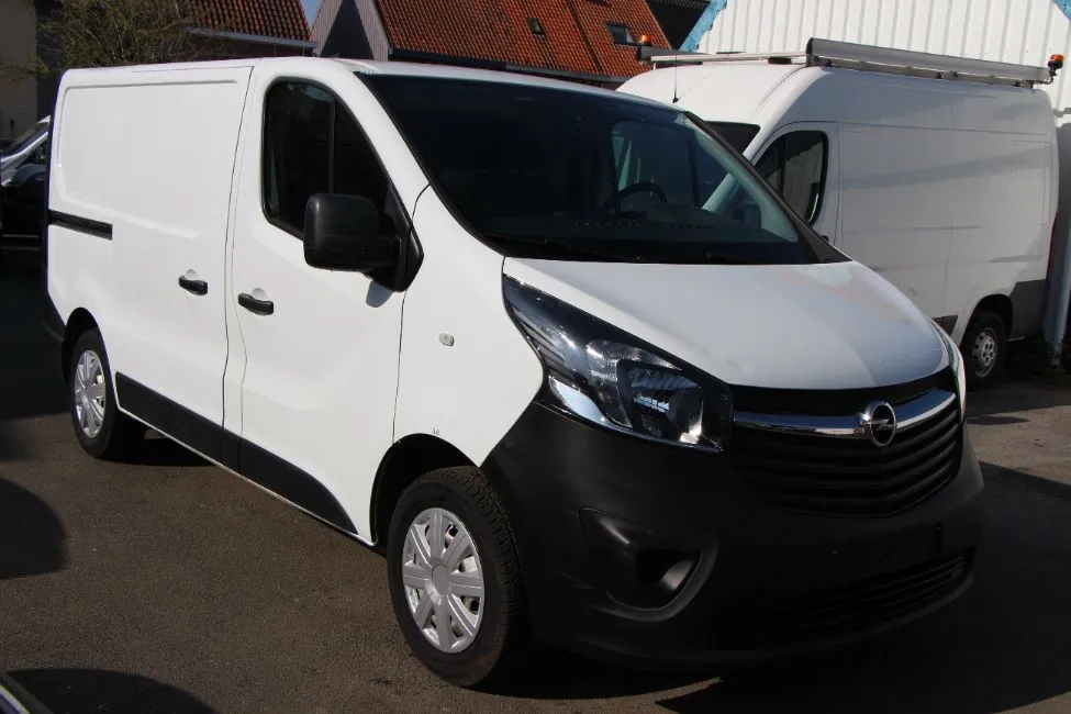 Opel Vivaro 1.6 Cdti Airco 43000km EU6 Warranty Image 3