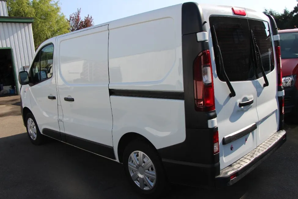 Opel Vivaro 1.6 Cdti Airco 43000km EU6 Warranty Image 5